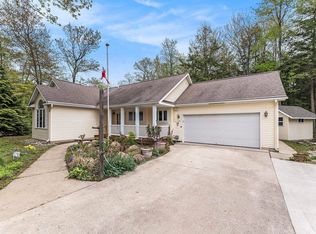 6647 E Harbor Dr, Elk Rapids, MI 49629