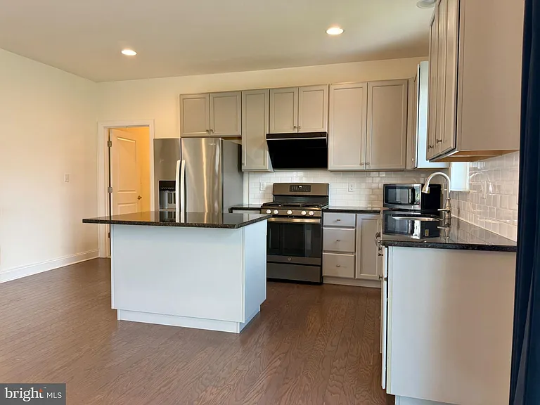 636 McCracken Dr — Photo 10