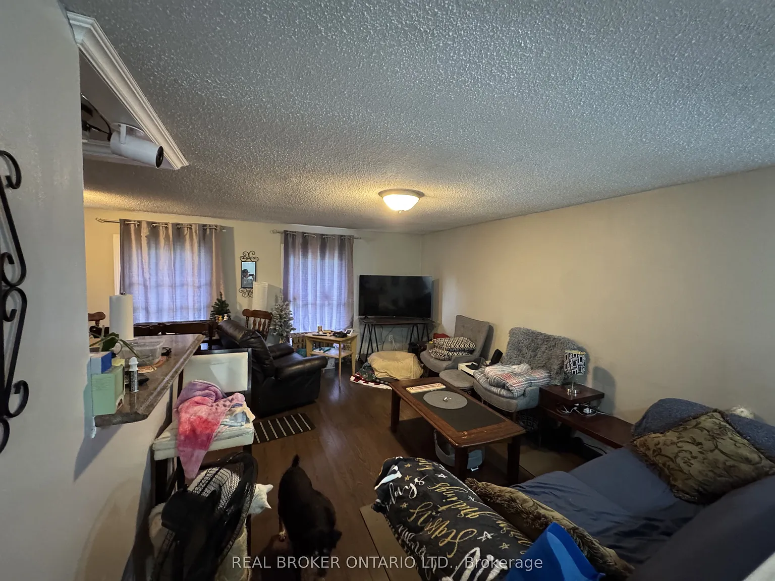 4 bed, $2,195 — Photo 4