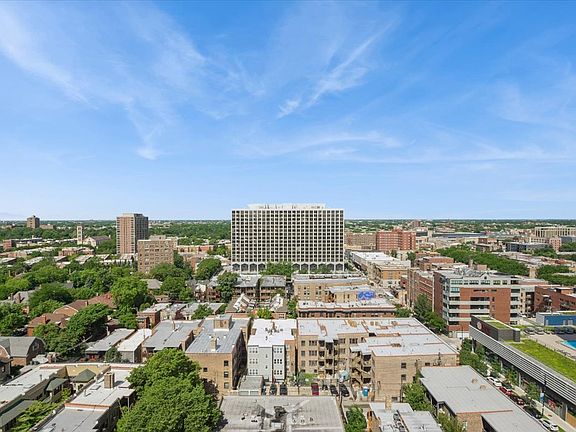 4th image of 4343 N Clarendon Ave APT 1809