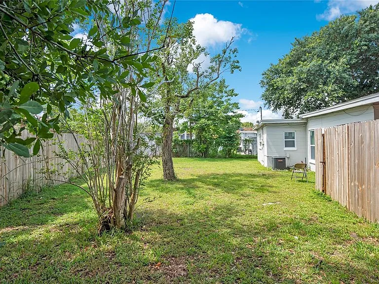 1301 Lawne Blvd — Photo 14