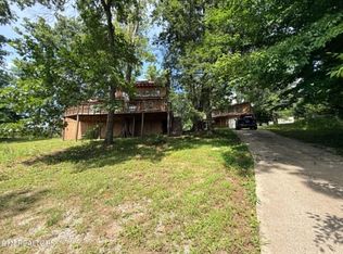 731 Pleasant Grove Rd, Winfield, TN 37892