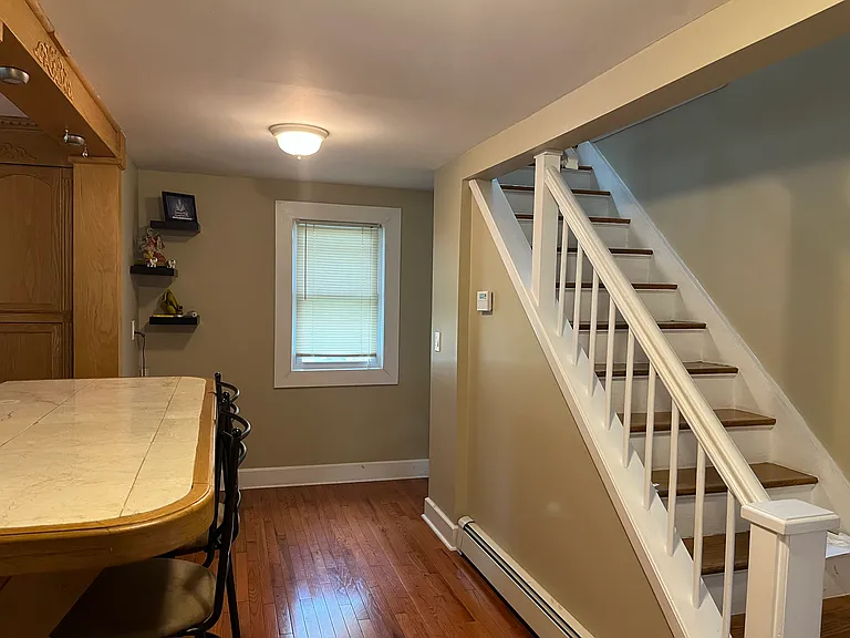 Main Level - Breakfast bar overlooking kitchen