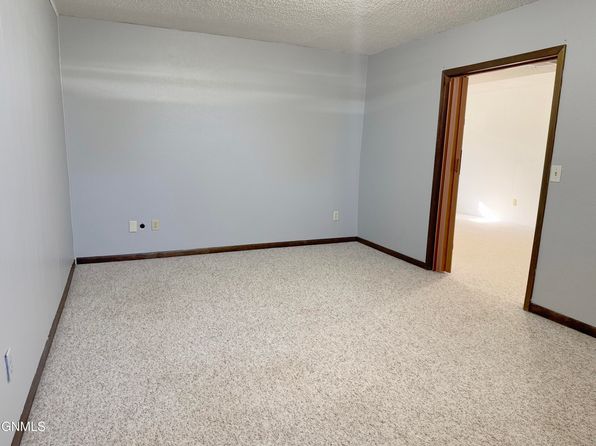 bismarck-north-dakota-447600754 picture