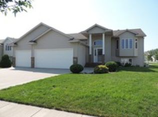 1163 8th Ave W, West Fargo, ND 58078