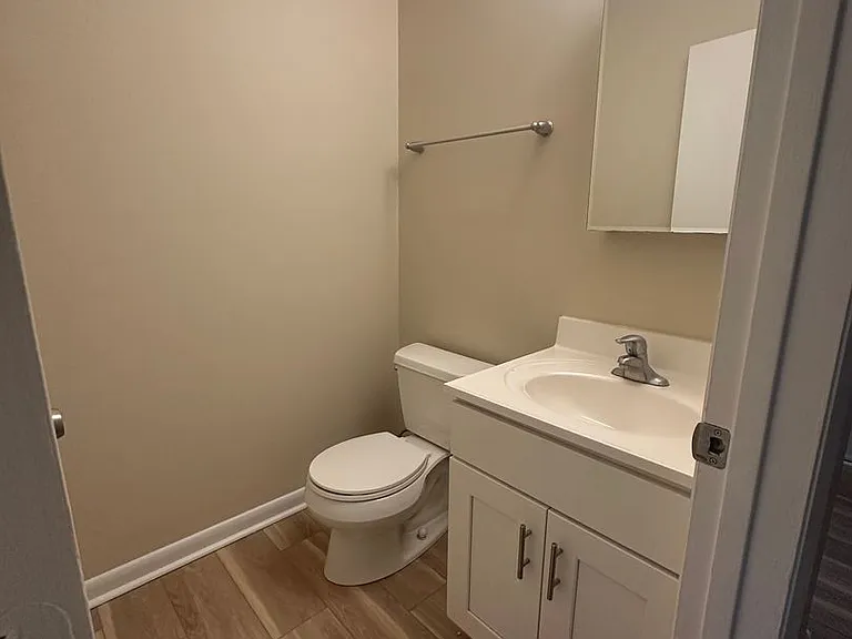 329 Shenandoah Cir — Photo 7