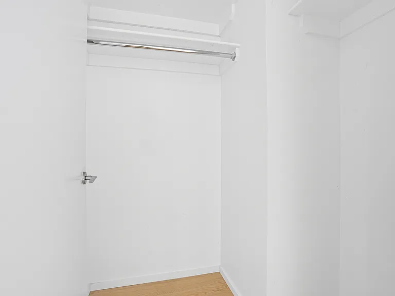 98 Front St #8S — Photo 7