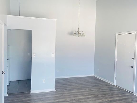 2nd image of 220 Pacific Dr #220