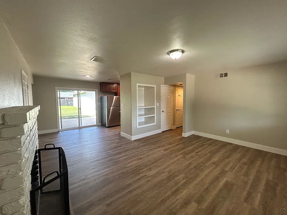 1st image of 7669 Eastbreeze Cir