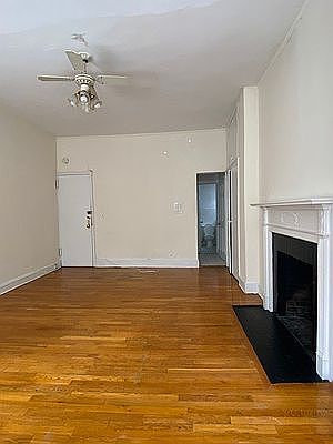 3rd image of 135 E 61st St #3A