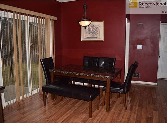 Super Eat-In Kitchen!