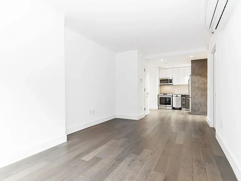 227 Lexington Ave #202 — Photo 2