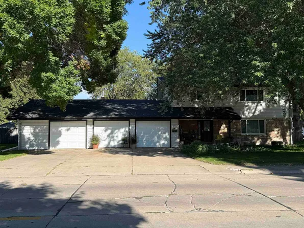 921 S Carr Avenue, North Platte, NE 69101