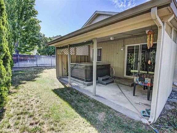 3rd image of 7911 Spieden Dr