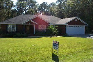 1st image of 101 Oak Cir