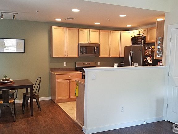 3rd image of 3215 Foundry Pl #N-106