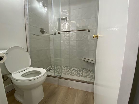 3rd image of 1855 Diamond St Unit 5-233