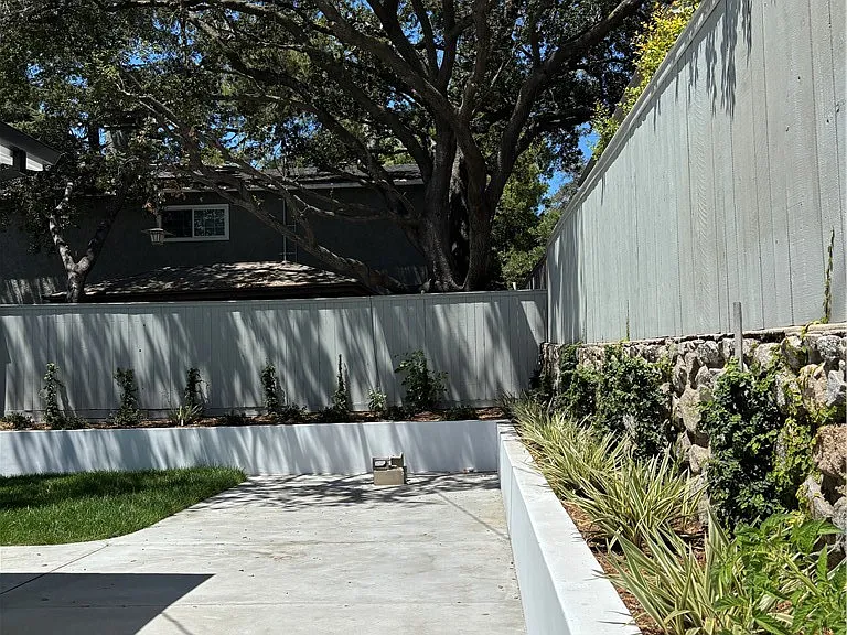 4832 La Canada Blvd — Photo 30