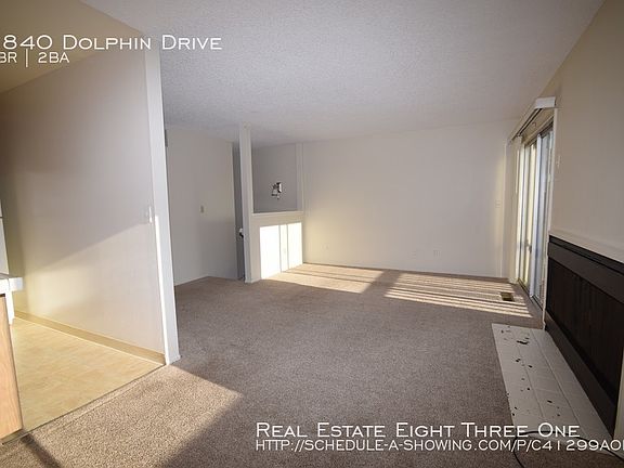 4th image of 1840 Dolphin Dr