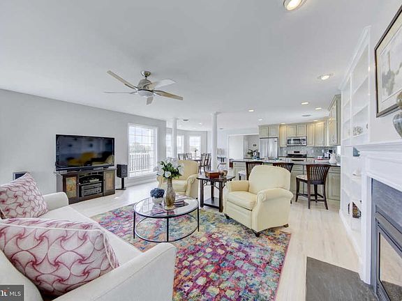 3rd image of 5A Cape Henlopen Dr