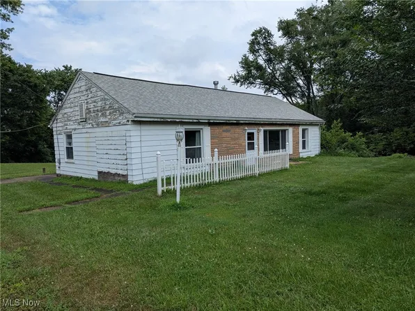 4560 Erie Ave NW, Canal Fulton, OH 44614