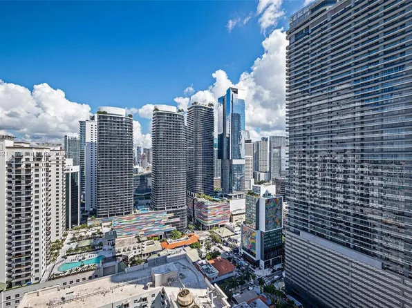 1111 SW 1st Ave APT 3722, Miami, FL 33130