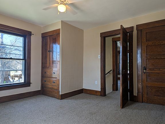 2nd image of 305 Arlington Blvd