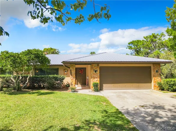 8235 W Anna Gail Ln, Crystal River, FL 34429