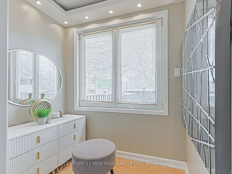 31 Mitchell Ave — Photo 12