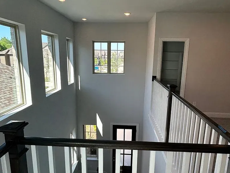 9008 Guadalupe St — Photo 23