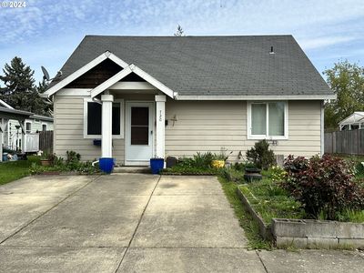 720 S Pacific St, Newberg, OR, 97132