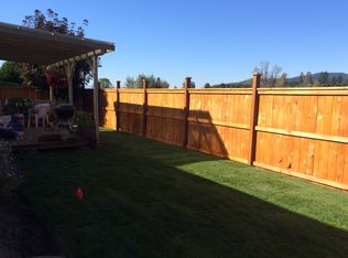 1890 S 60th St, Springfield, OR 97478