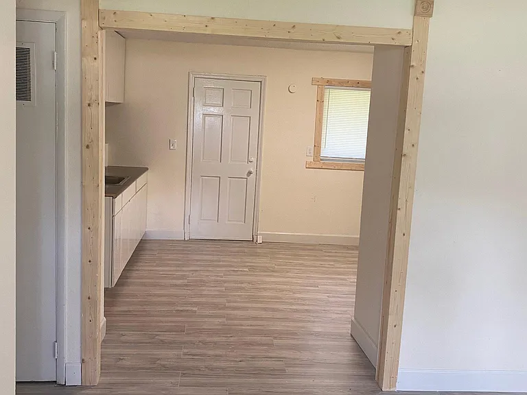 4000 Shalann Dr — Photo 4