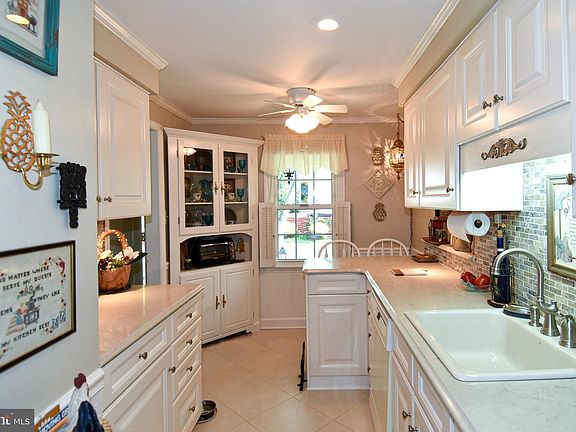 5th image of 13178 Putnam Cir