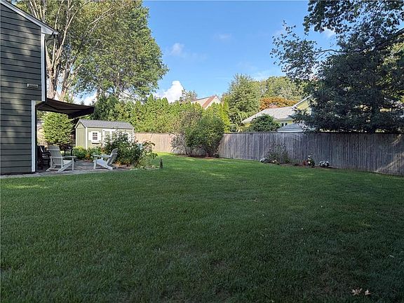 5th image of 10 Cherry Ln