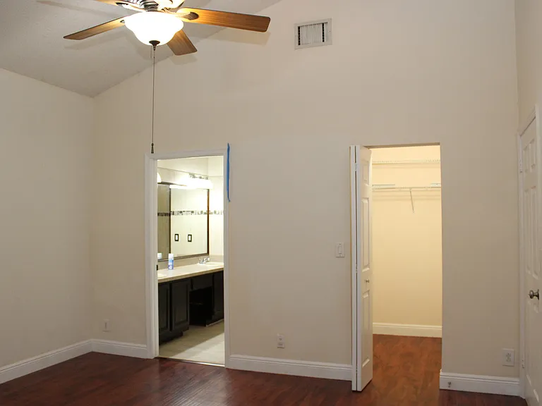 7705 Forest Green Ln — Photo 18