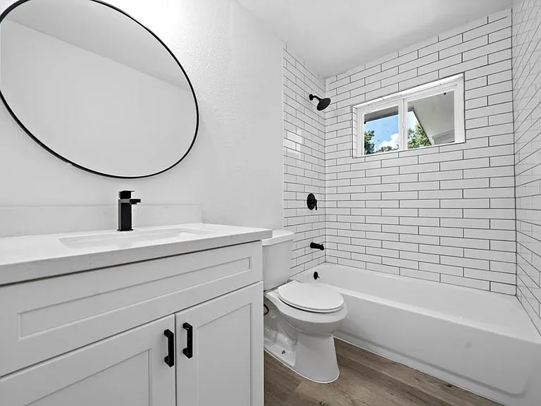 9618 Glenwood Forest Dr — Photo 10
