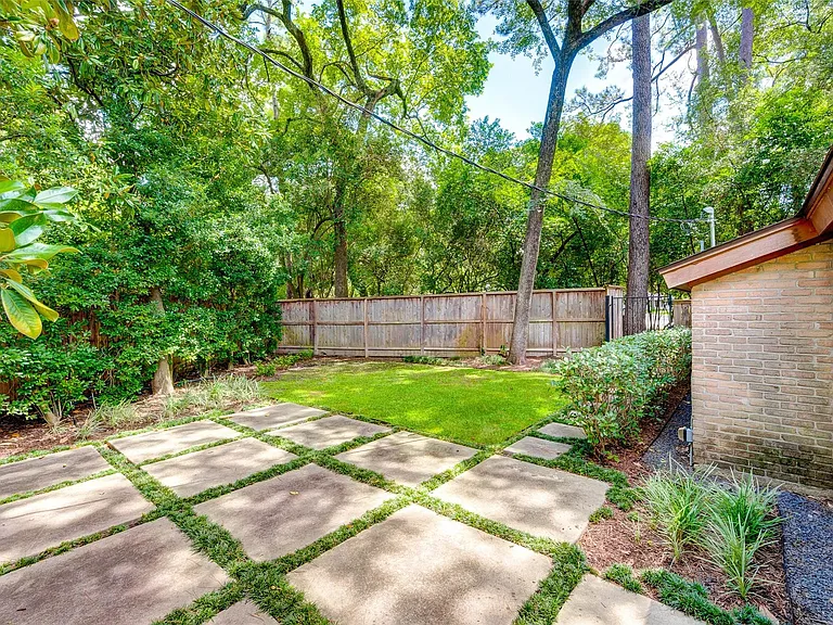 15 Saddlebrook Ln — Photo 42