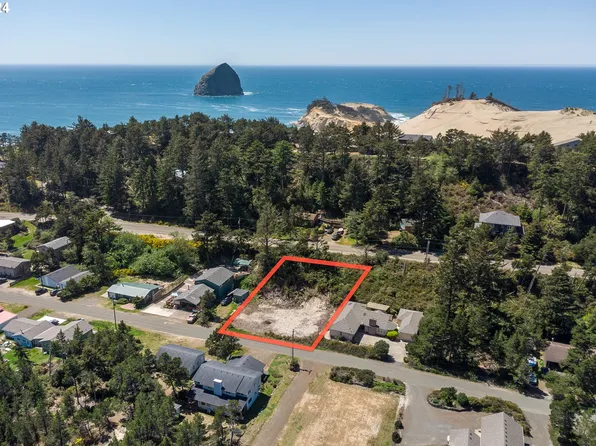Circle Dr, Pacific City, OR 97135