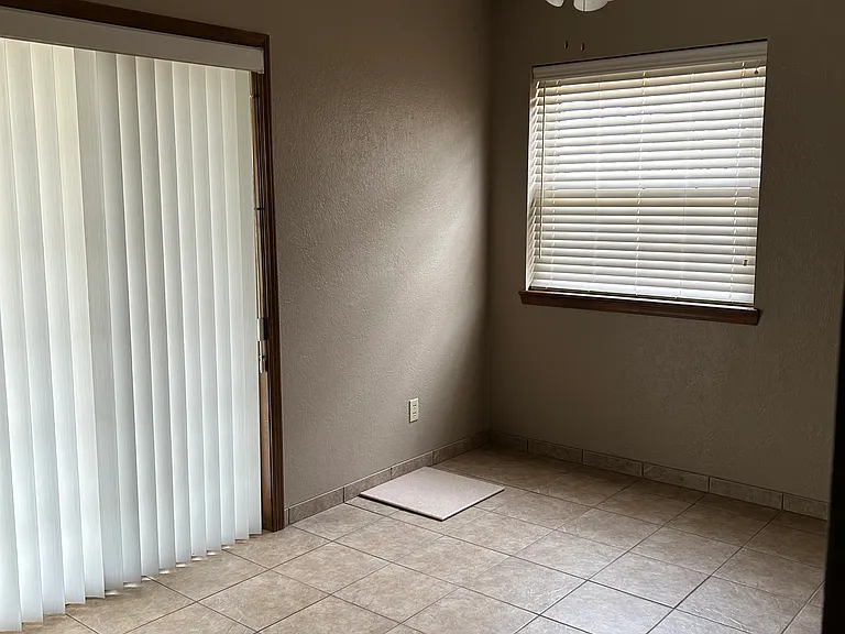 1311 Willow Brook St — Photo 16