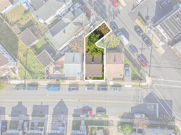 3rd image of 45 Dey St
