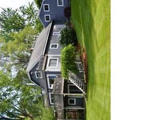 6200 Waterfront Dr, Waterford, MI 48329