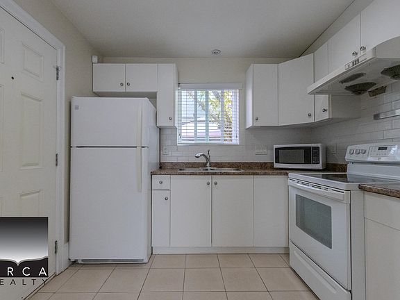 4th image of 2570 E 2nd Ave