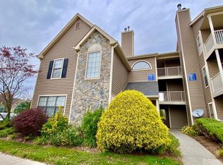 3 Lear Ct, East Brunswick, NJ 08816
