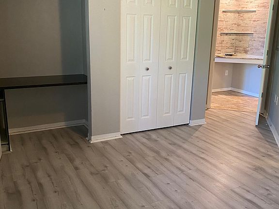 5th image of 4980 Baraldi Cir Unit 101