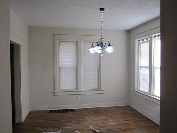 5th image of 202 N 14th St