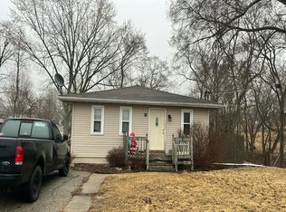 180 N Main St, Seneca, IL 61360