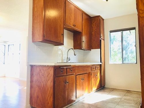 3rd image of 725 N Isabel St APT 5