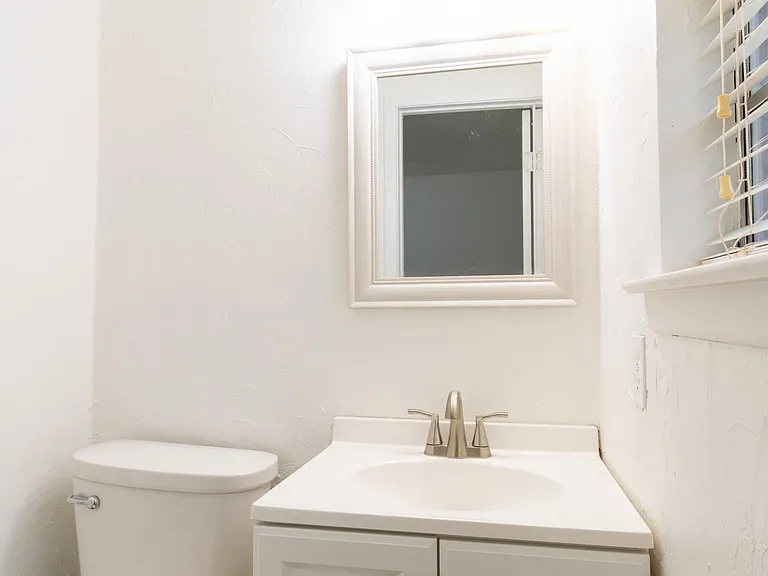 1020 Foley Ave — Photo 27