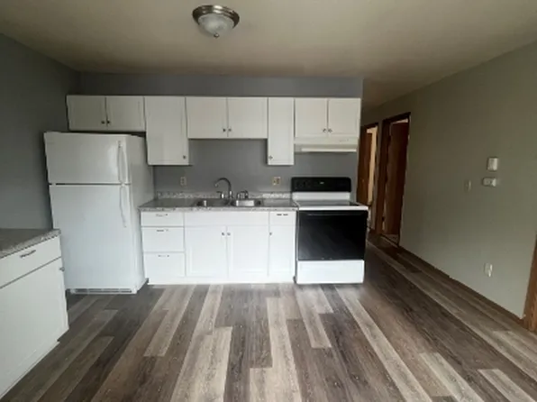 815 Woodland Ave #3, Oshkosh, WI 54901